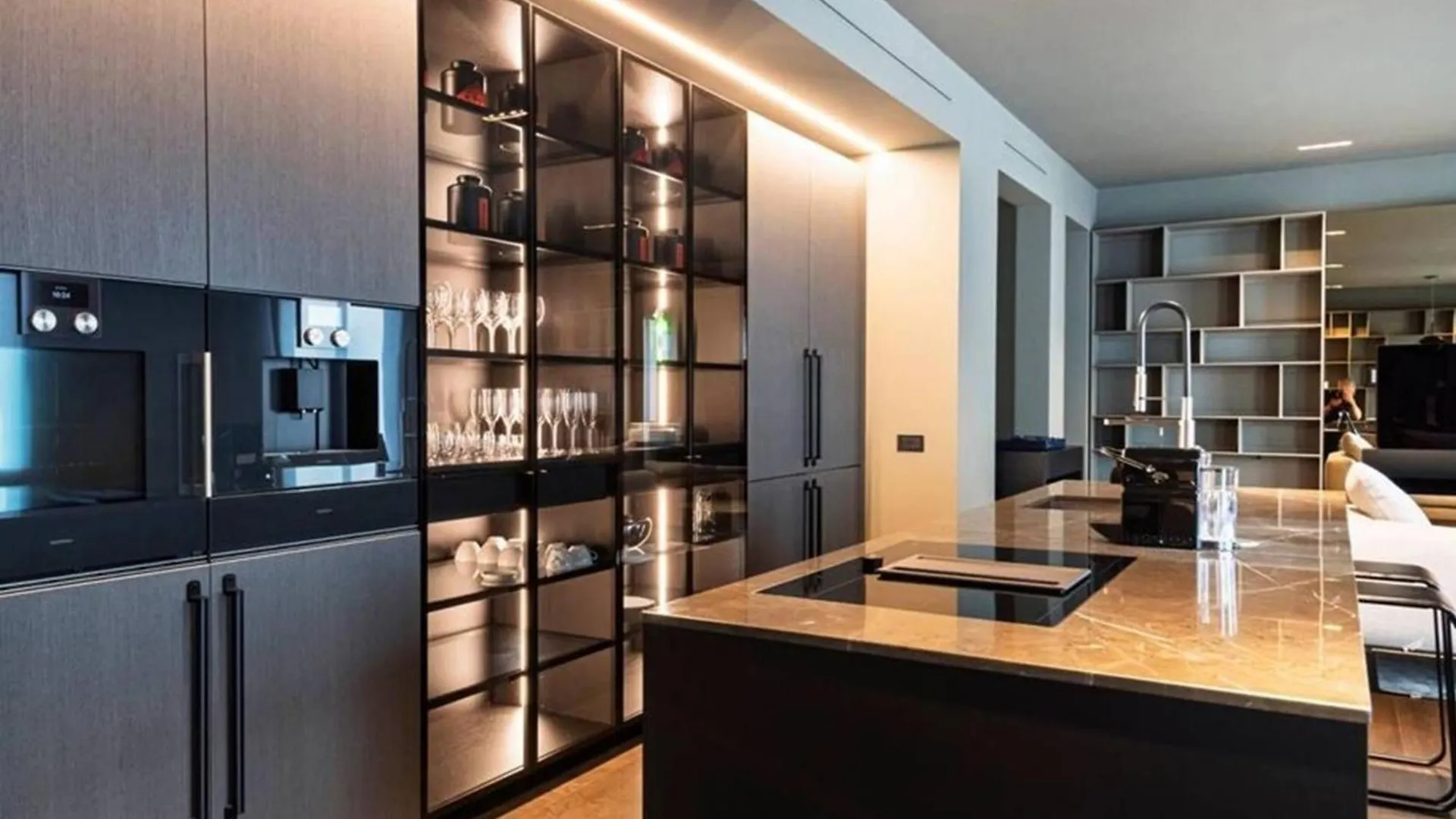 Rhein Crown - A Timeless Residence Above The River Cologne 0*,
