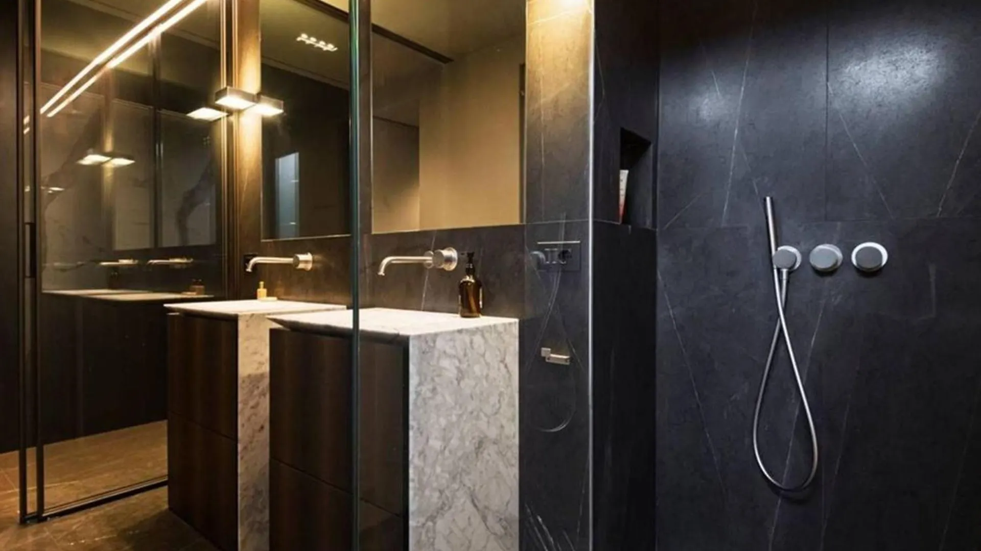 Rhein Crown - A Timeless Residence Above The River Cologne 0*,  Germany