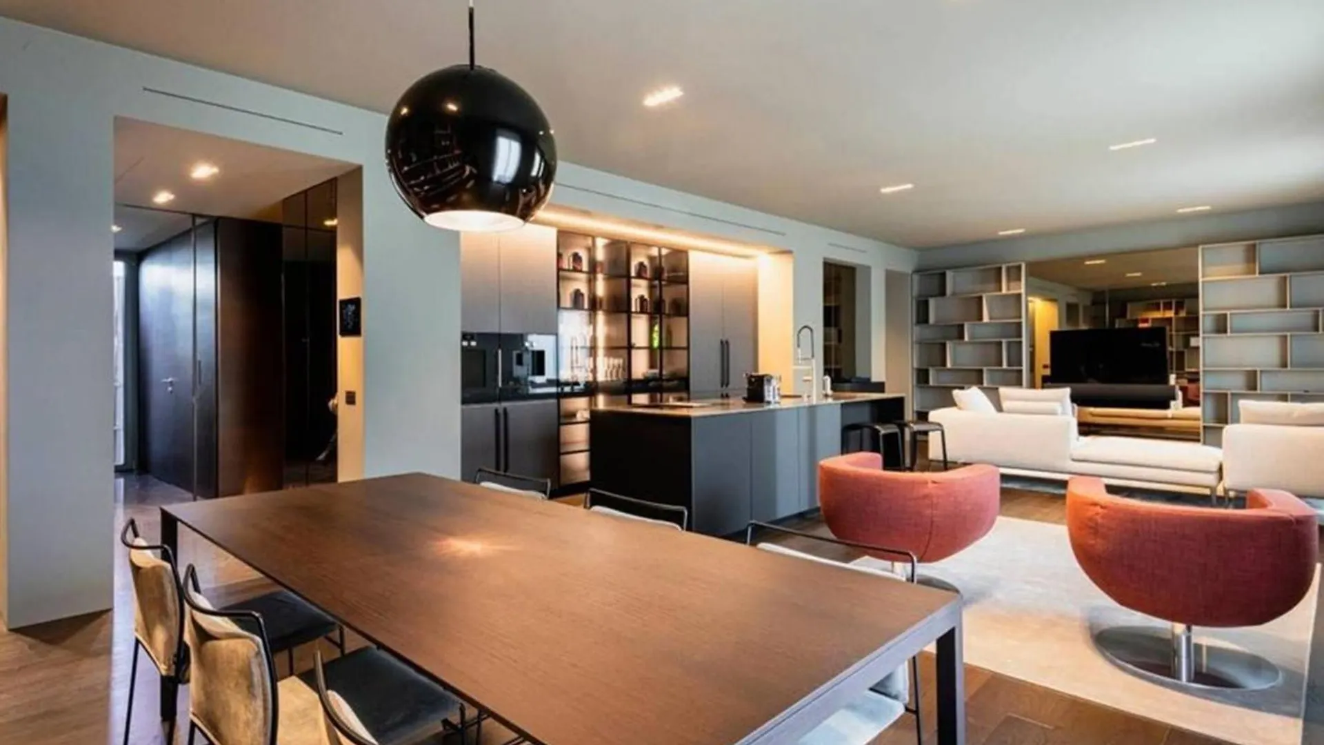 Appartement Rhein Crown - A Timeless Residence Above The River Cologne